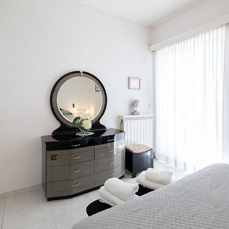 Seaside Penthouse In Kalamáta Kültér fotó