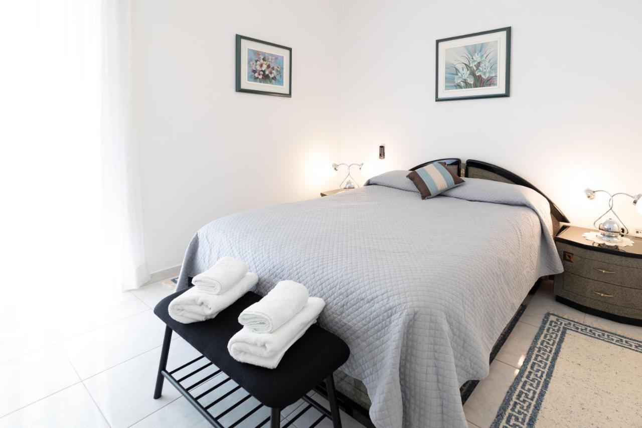 Seaside Penthouse In Kalamáta Kültér fotó